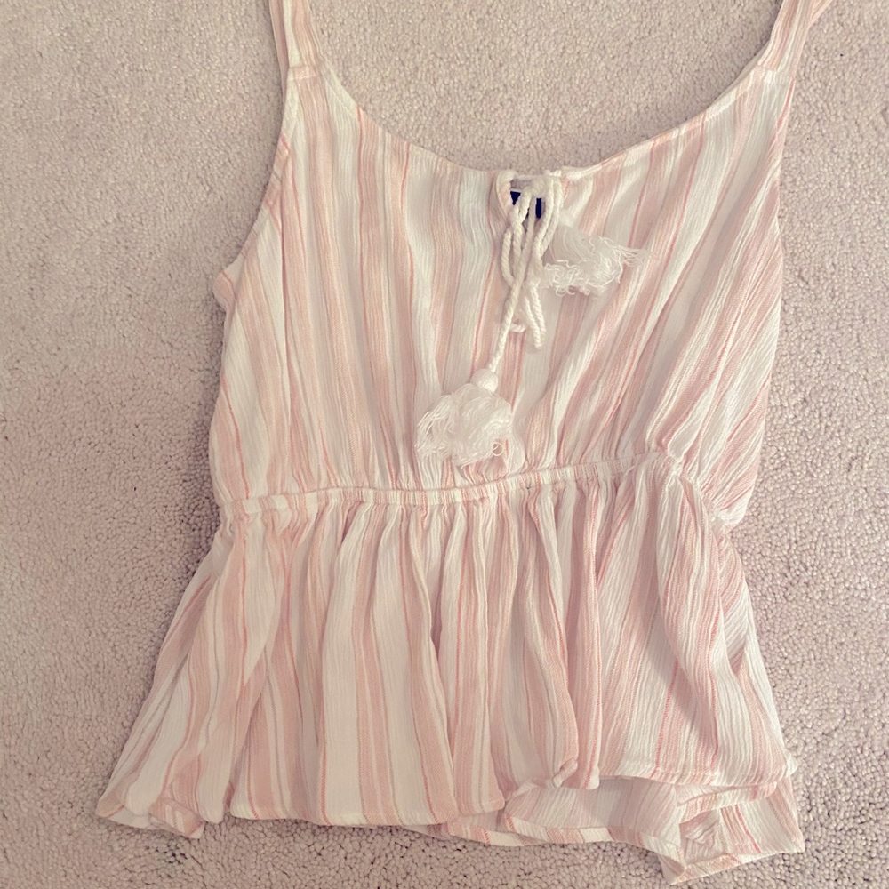 Cute beachy pink tank top!